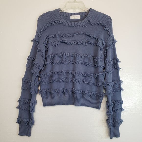 Women's MOD on Trend Crew Neck Sweater with Decoration Fringe, Size Large - Picture 9 of 10